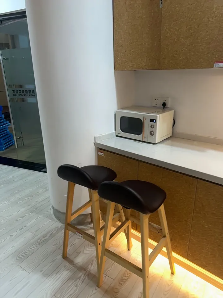 Real kitchen: microwave and stools